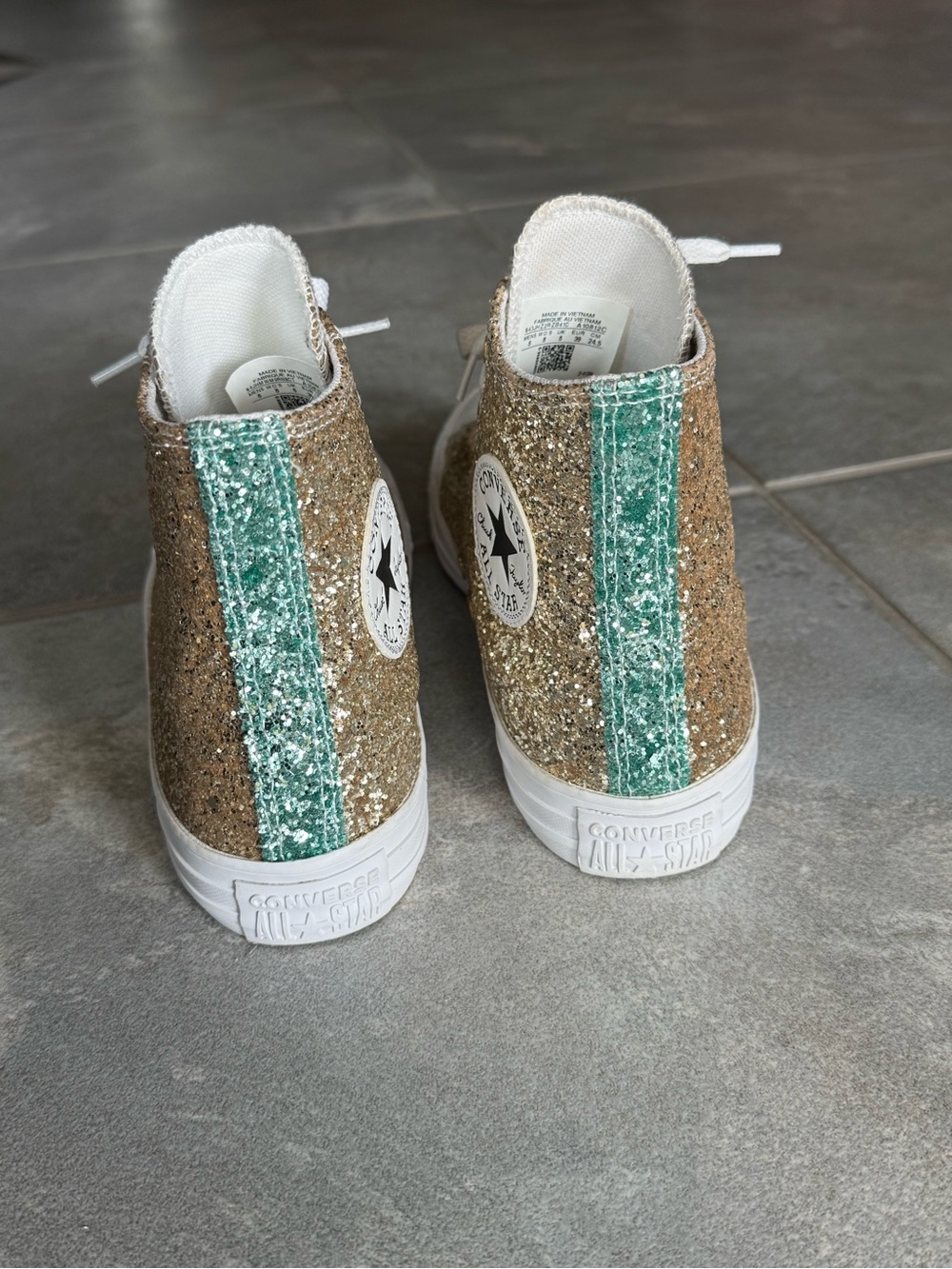 Gold glitter high top converse - Picture 6 of 10